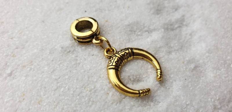 Horned Goddess Metall Dreadschmuck/Dread Perle Flecht Mit Hörner Anhänger Horned Goddess Metall Dreadschmuck/Dread Perle Flecht Mit Hörner Anhänger von WENDIGOberlin