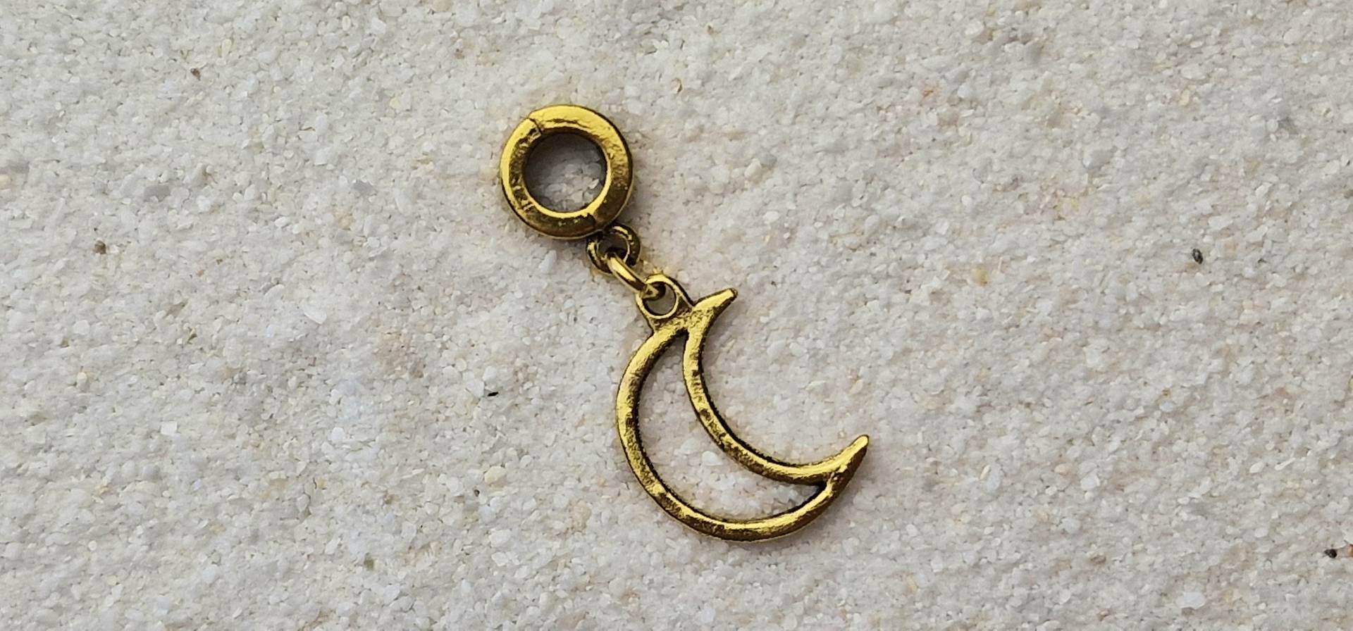 Luna Metall Dreadschmuck/Dread Perle Flecht Und Anhänger Mit Mondsichel Luna Metall Dreadschmuck/Dread Perle Flecht Und Anhänger Mit Mondsichel von WENDIGOberlin
