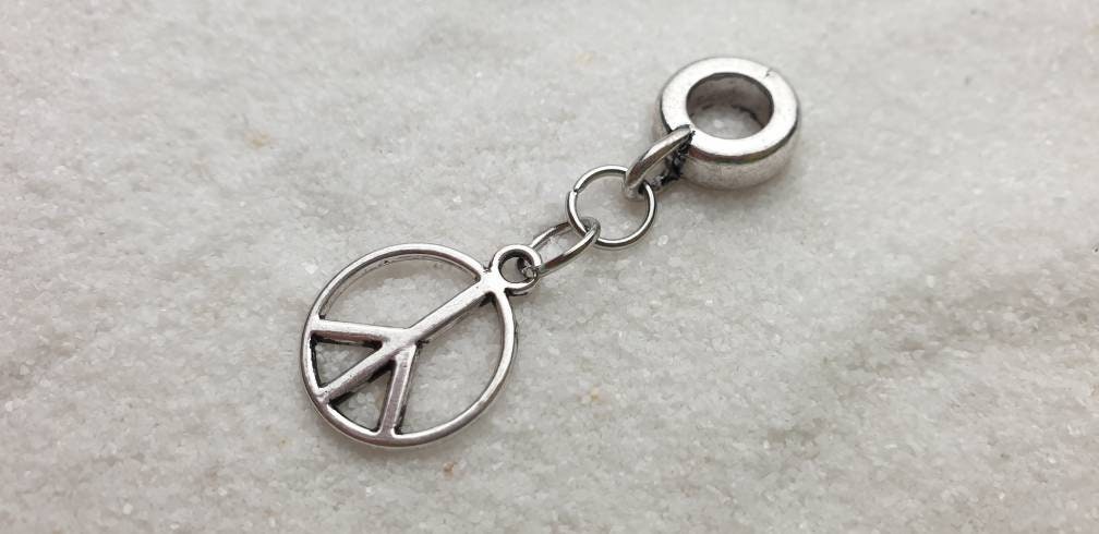 Peace Metall Dreadschmuck/Dread Perle Flecht Dreadring Und Anhänger Mit Peace-Zeichen Peace Metall Dreadschmuck/Dread Perle Flecht Dreadring Und Anhänger Mit Peace-Zeichen von WENDIGOberlin