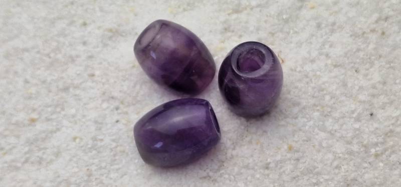 Small Barrel Amethyst Tonnenförmige Natursteinperle Dreadschmuck/Dread Perle Flecht Aus Amethyst Small Barrel Amethyst Tonnenförmige Natursteinperle Dreadschmuck/Dread Perle Flecht Aus Amethyst von WENDIGOberlin