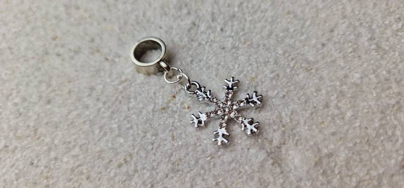 Snowflake Rhinestone Metall Dreadschmuck/Dread Perle Flecht Dreadring Und Sternförmiger Schmuck-Anhänger Mit Funkelndem Strass Snowflake Rhinestone Metall Dreadschmuck/Dread Perle Flecht Dreadring Und Sternförmiger Schmuck-Anhänger Mit Funkelndem Strass von WENDIGOberlin