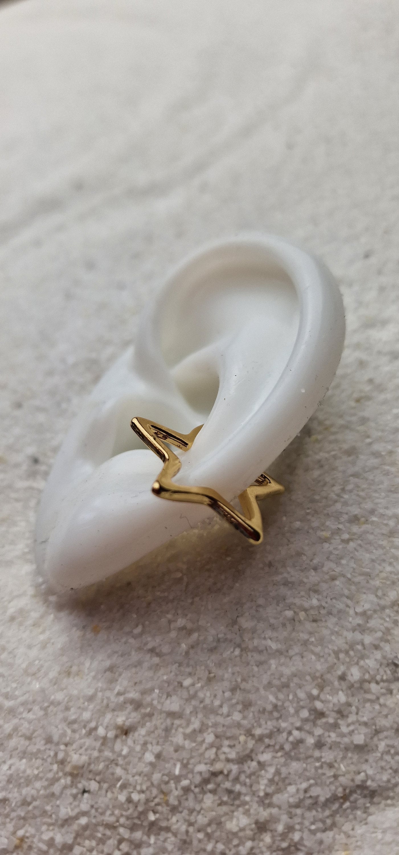 Star Ear Cuff/Ear Wrap Ohrmanschette Ohrklemme Eye Catcher in Extravaganter Sternform Als Single Oder Pahr von WENDIGOberlin