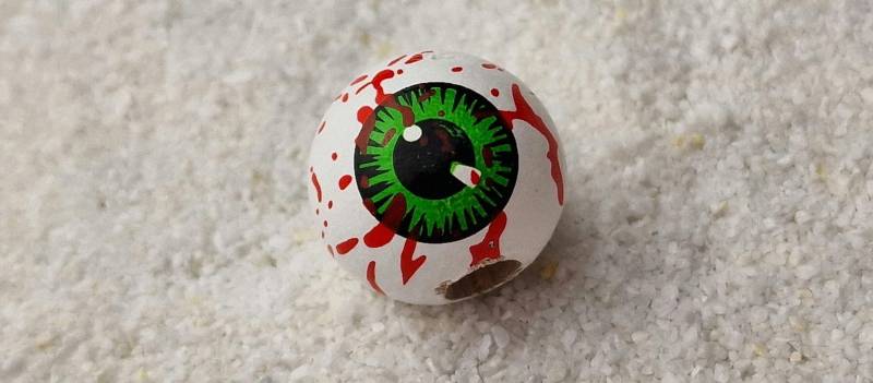 Zombie Eye - Bemalte Holz Großlochperle Dreadschmuck/Dread Perle Flecht Mit Zombie Auge Zombie Eye - Bemalte Holz Großlochperle Dreadschmuck/Dread Perle Flecht Mit Zombie Auge von WENDIGOberlin