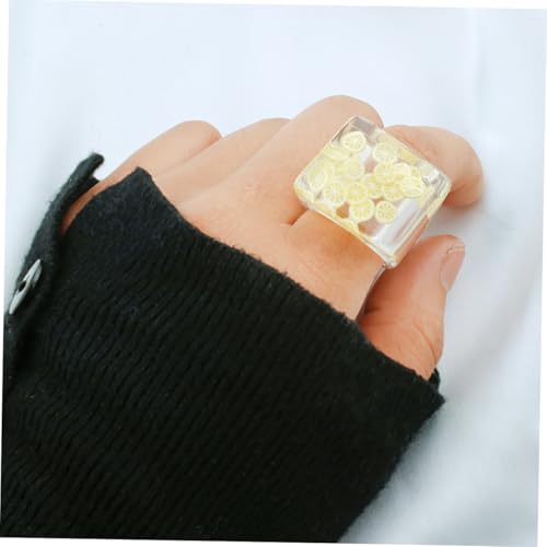 WESIEVYA Breiter Damen Fingerring aus Farbigem Resin Quadratischer Obst design Ring Zitrone Leichter Schmuck für Alltag Fotos und Kostüme Modisches Accessoire für Frauen von WESIEVYA