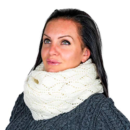 WEST COAST KNITWEAR Damen 100% feine Merinowolle Strickschal Loop Schal Schlauchschal Warm Winter Schlauchschal Gr. One size, natur von WEST COAST KNITWEAR