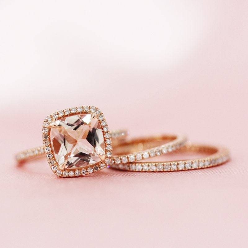 8mm Kissenschliff Natürliche Morganit Verlobungsring Massiv 14K Rose Gold Ring Voller Ewigkeit Diamanten Entsprechen Band Braut Versprechen von WFHomeElements