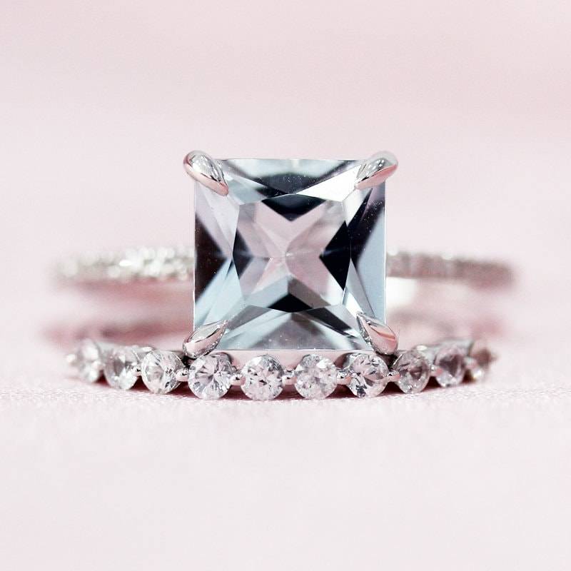 Blaue Edelstein-Ring Set 7mm, Die Prinzessin Schnitt Natürlicher Aquamarin Ring Massiv 14 K Weißgold Halbe Ewigkeit Verlobungsring Ehering Gesetzt von WFHomeElements