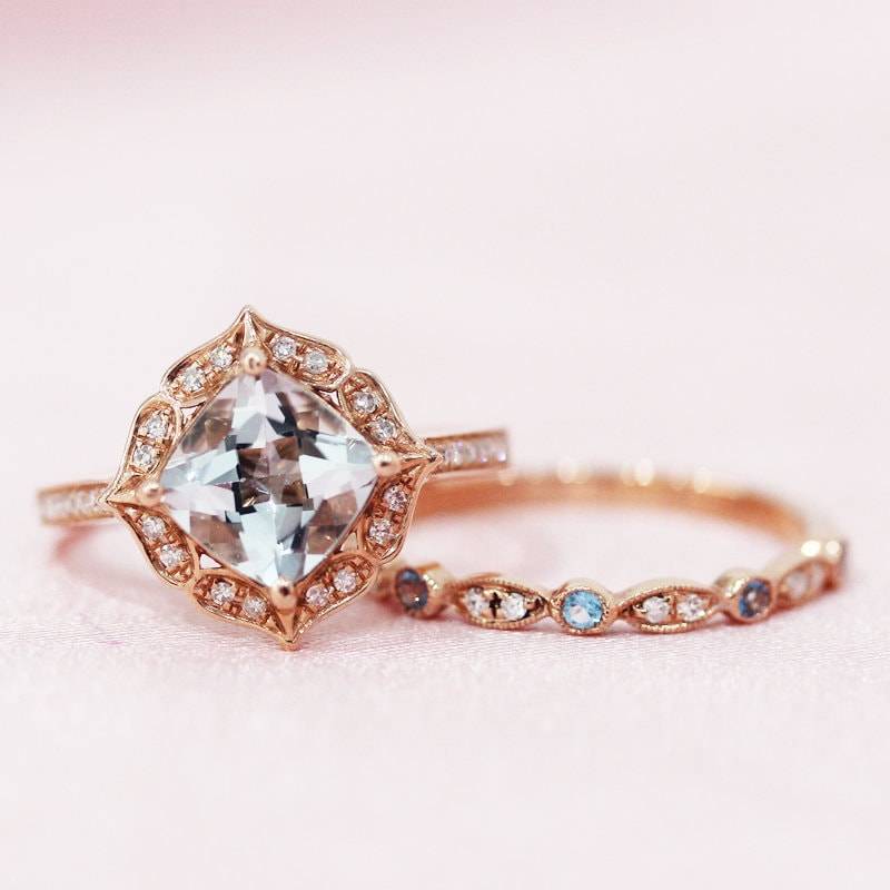 Blauer Edelstein Ring Set 7mm Natürlicher Aquamarin-Ring Massiv 14K Rose Gold Weddding Halbe Ewigkeit Verlobungsring Braut von WFHomeElements