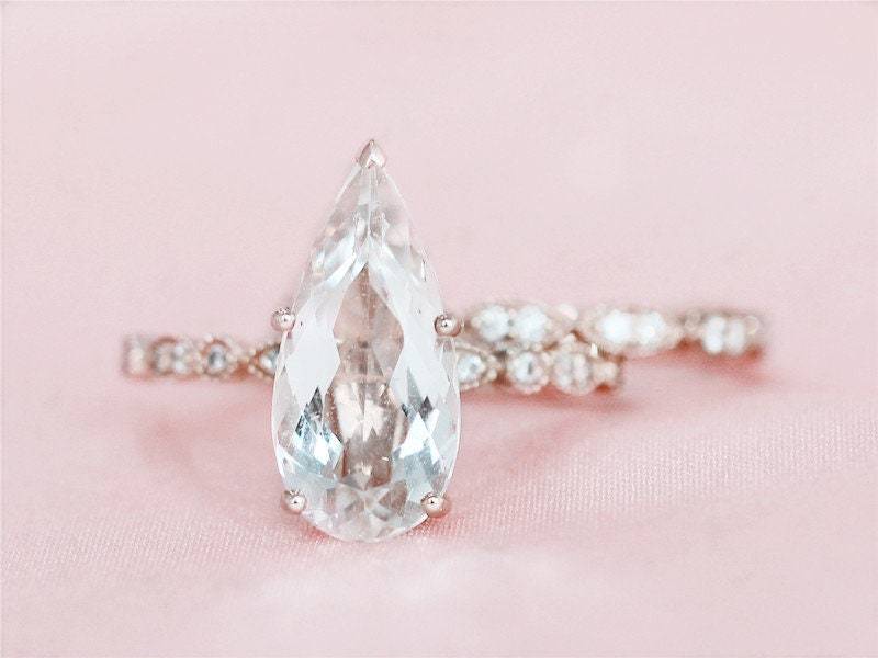 Große Edelstein 8 X 12 Mm Birne Geschnitten Natürliche Morganit Ring Set 14K Rose Gold Halo Halbe Ewigkeit Diamant von WFHomeElements