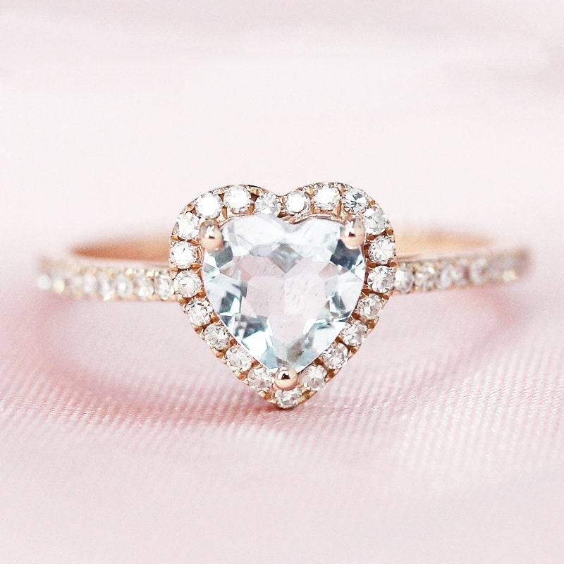März Birthstone Einzigartige 6mm Herz Geschnitten Natürlicher Aquamarin-Ring 14K Rose Gold Ehering Diamanten Akzent Ring Verlobungsring Braut von WFHomeElements