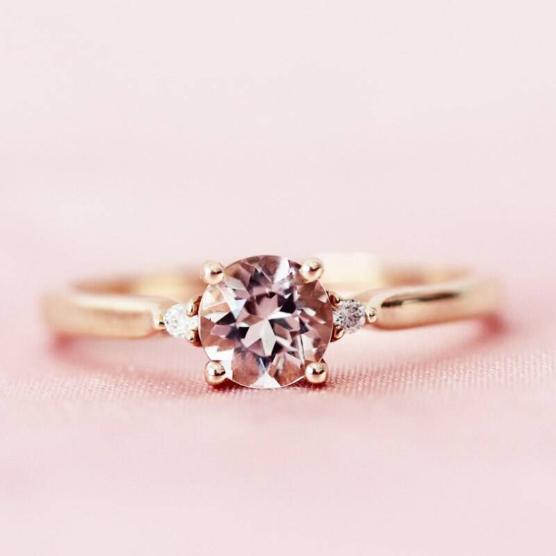 Morganit Verlobungsring 5mm Rund Geschnitten Natürlichen Ring 14K Rose Gold Ehering Diamanten Akzent Braut Jahrestag von WFHomeElements