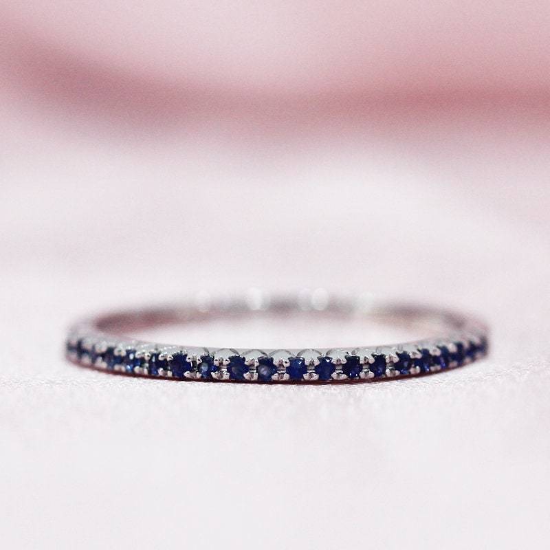 Natürlicher Saphir Passende Band Massiv 14K Weißgold Ehering Stapelbar Ring Halbe Ewigkeit Versprechen Geburtstagsgeschenk von WFHomeElements