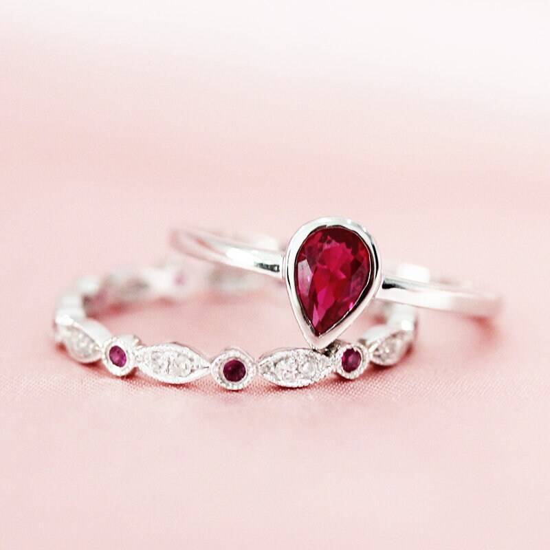Rubin Ring Set 4x6mm Birne Geschnitten Behandelt Solide 14K White Gold Edelstein Plain Goldring Versprechen Braut Gesetzt von WFHomeElements