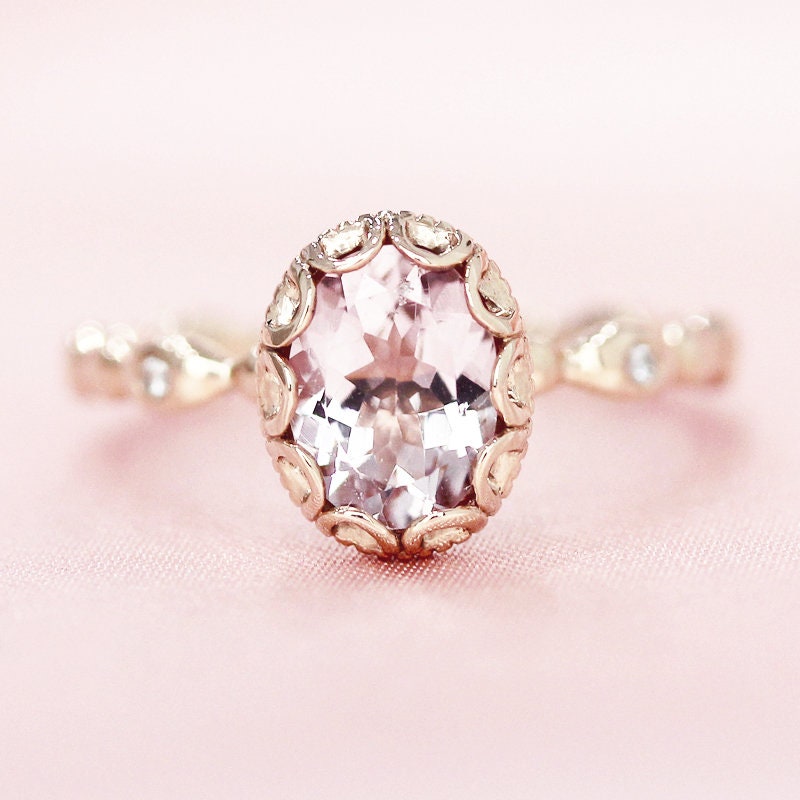 Vintage-Artikel Natürliche Morganit Ring 6x8mm Oval Geschnitten Verlobungsring Stapelbar 14K Rose Gold Ehering Braut Jubiläumsring von WFHomeElements
