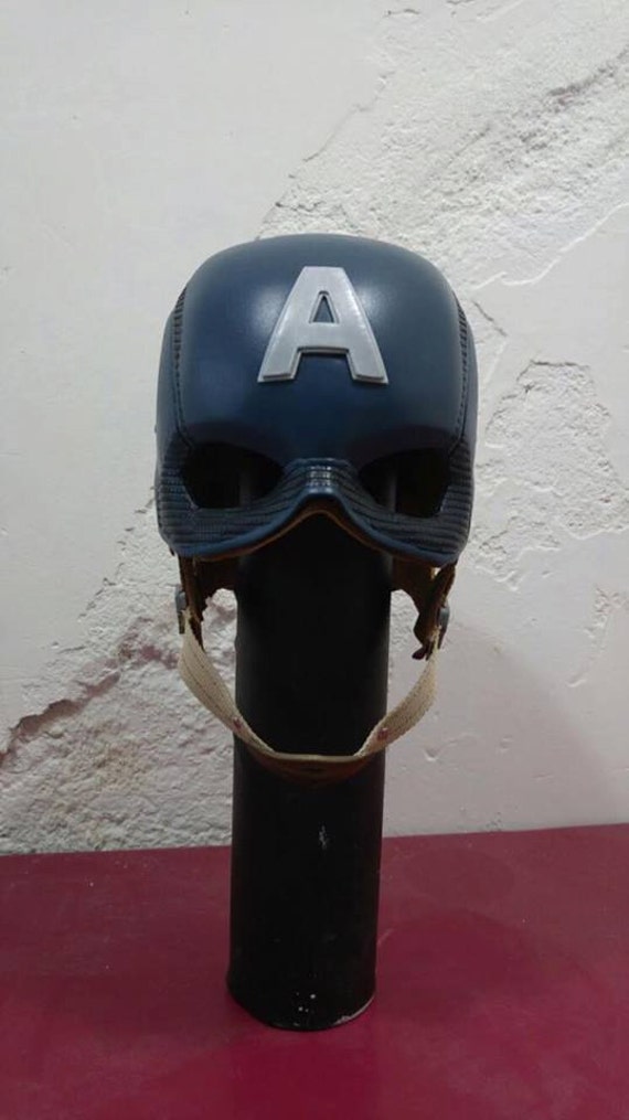 Soldat in Love Helm Cosplay Requisite | Resin Cast Soldat in Love Helm Cosplay Requisite | Resin Cast von WFLabPropNCosplay