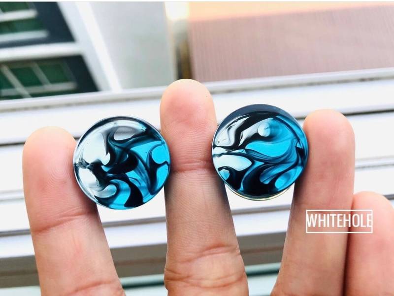 Plugs[Blue&clear/Black Smoke]-Plugs Custom/Plugs Smoke/Plugs Resin von WHITEHOLEDESIGN