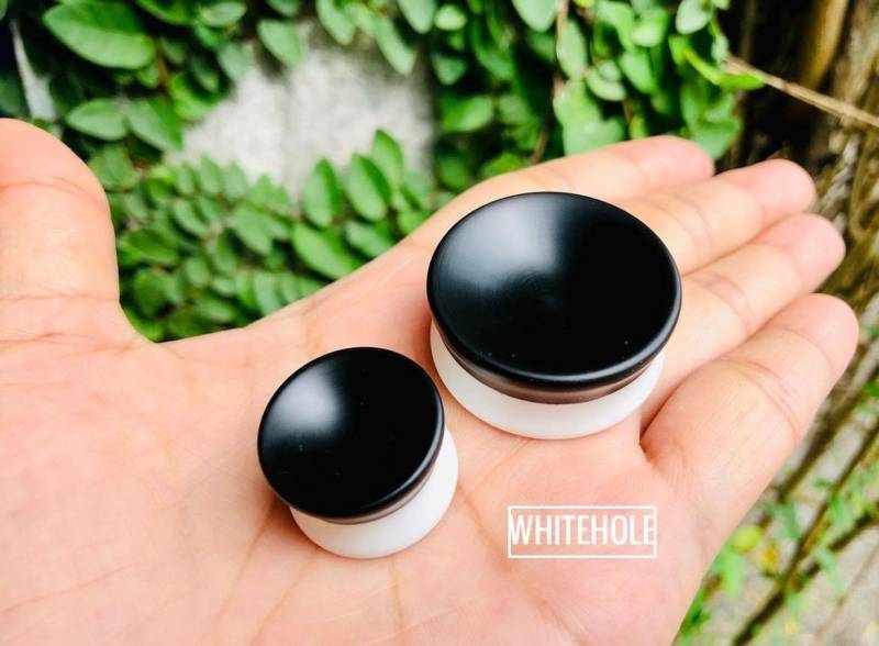 Plugs Concave-Plugs Custom/Plugs Smoke/Plugs Resin/Harz von WHITEHOLEDESIGN