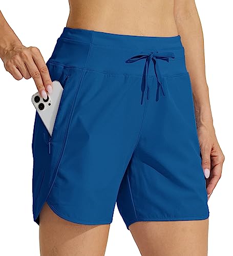 WILLIT Damen 5" Athletische Laufshorts Schnelltrockene Workout Wandershorts Running Jogging Laufhose High Waisted Aktiv Shorts Zippertasche Himmelblau L von WILLIT