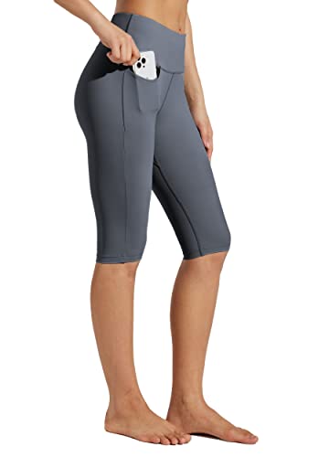 WILLIT Damen Knielange Caprihose Leggings Capri mit Taschen High Waisted Übung Capris Hosen für den Sommer Yoga Workout Grau XXL WILLIT Damen Knielange Caprihose Leggings Capri mit Taschen High Waisted Übung Capris Hosen für den Sommer Yoga Workout Grau XXL von WILLIT