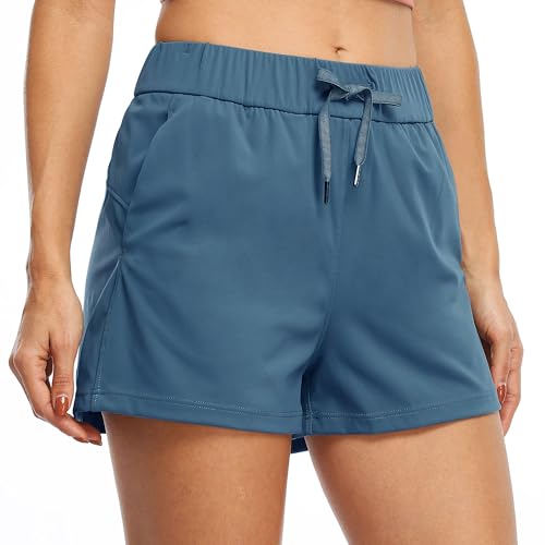 WILLIT Damen Shorts Sporthose Kurz Laufhose Sommer Shorts Leichte Wanderhose Schnelltrocknend Kurze Hose Fitness Sport Yoga Lounge Laufen mit Taschen 2.5" Blaue XS von WILLIT