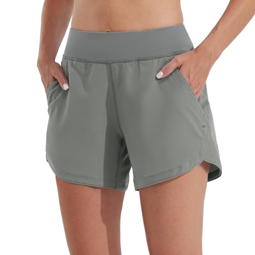 WILLIT Damen 5" Badeshorts Boardshorts UPF50+ Badehose High Waisted Schwimmshorts Badehose Schnell Trocknende UVA Schutz mit Liner Taschen Grau Größe 40 von WILLIT
