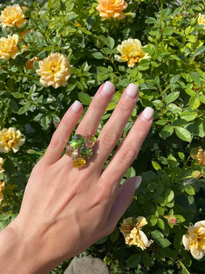 Vintage Ring Mit Strasssteinen. Cocktailring. Ein Bunter Fünf Steinen von WISEOWLGALA