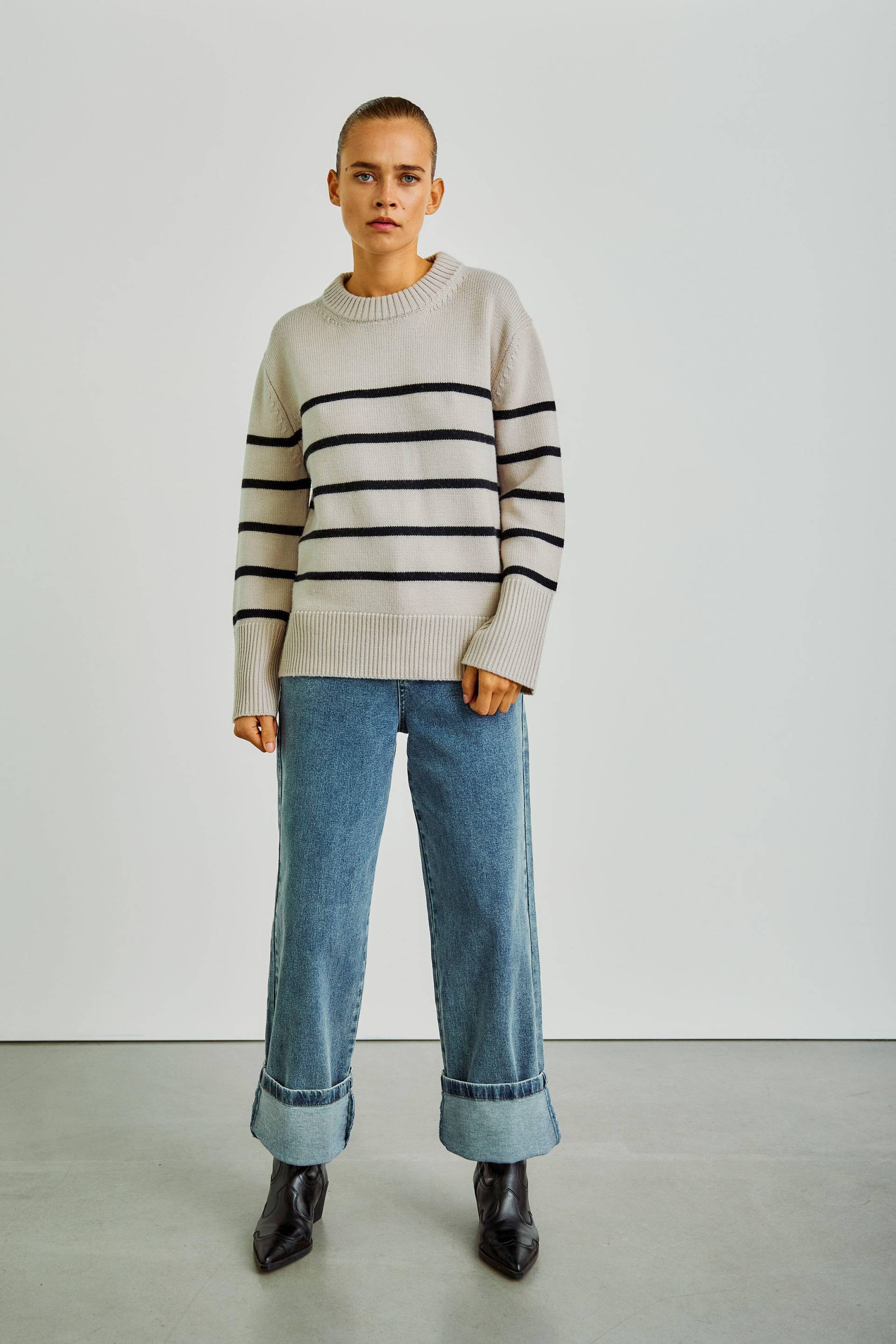 WITHBLACK - Pullover Weiblich - Gr. - M von WITHBLACK