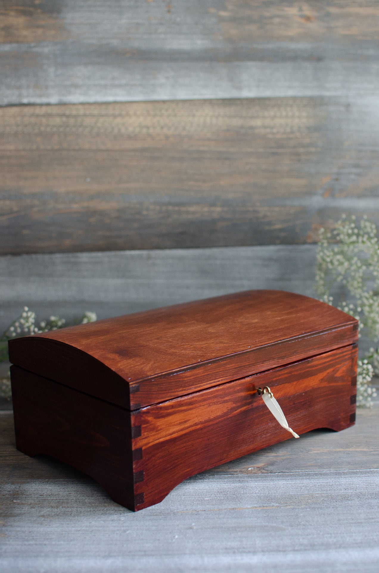 Holzkästchen Mit Steckschloss, Schmuckkästchen, Ringkästchen, Geschenkideen, Naturholz, Kästchen Box, Briefkasten, Große Box, With Love Holzkästchen Mit Steckschloss, Schmuckkästchen, Ringkästchen, Geschenkideen, Naturholz, Kästchen Box, Briefkasten, Große Box, With Love von WITHwoodenLOVE