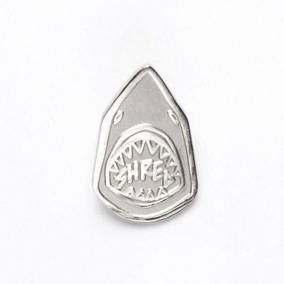 Fetzen Pin von WKNDRSFORLIFE