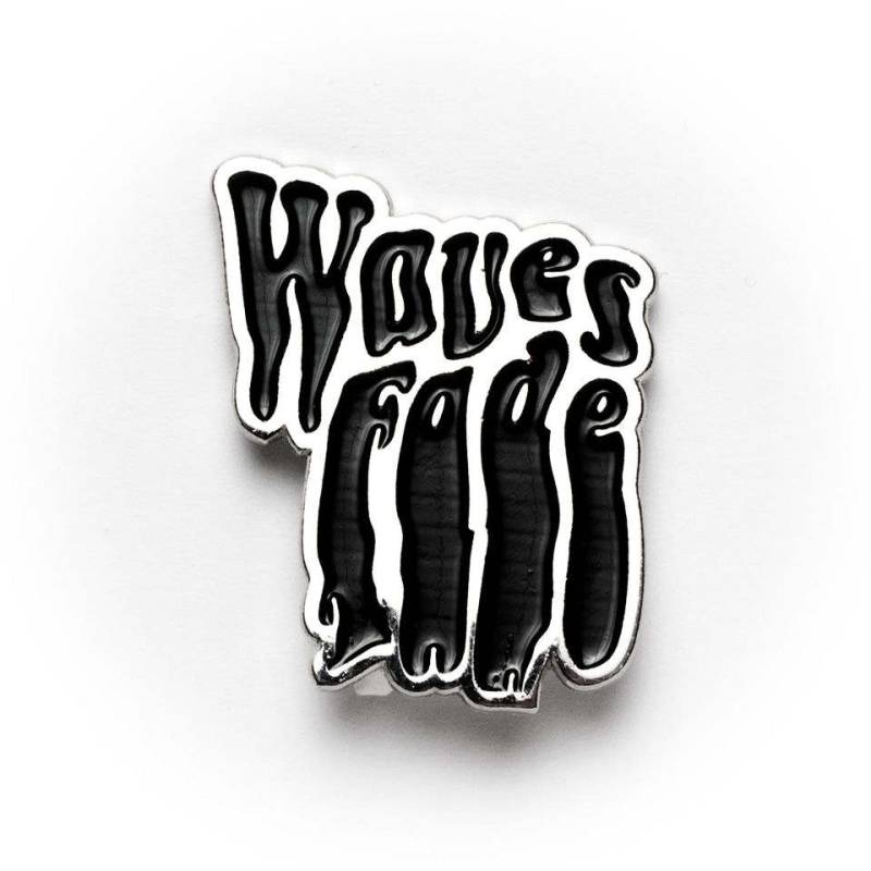 Waves Fade Limited Edition Pin von WKNDRSFORLIFE