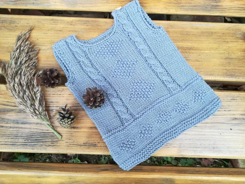 Gestrickte Weste. Baby Weste Gestrickt. Handgestrickte Mit Zopfmuster. Kleinkind Merino Wolle Graue Made To Order in Jeder Größe Und Farbe von WLoveCreated