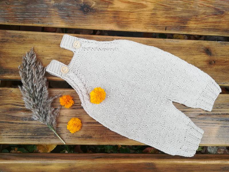 Handgestrickter Baby Strampler Beige Strampler Aus Merinowolle Oder Baumwolle von WLoveCreated