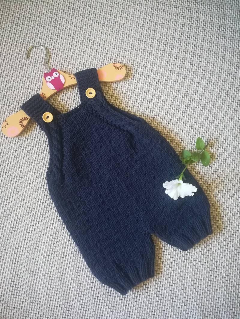 Handgestrickter Baby Strampler Neugeborenen Fotorequisite von WLoveCreated