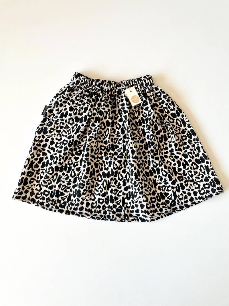 Damen Musselin Rock | Partnerlook Für Kinder Und Erwachsene Schwarz Weiß Leomuster Mama Tochter Sommerrock Von Wolfskind von WOLFSKINDde