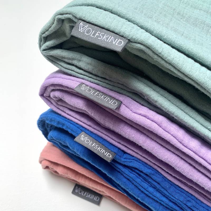 Musselintuch | Dreieckstuch Musselin Für Babys Kinder Und Erwachsene Uni in Lila Blau Mint Altrosa Double Gauze Von Wolfskind von WOLFSKINDde