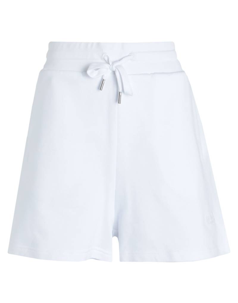 WOOLRICH Shorts & Bermudashorts Damen Weiß von WOOLRICH