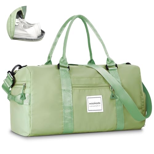 WOOMADA Damen Gym Duffel Bag Travel Overnight Tote mit Schuhfach, Große Nasstasche & Trolleyhülle, Ideal für Reisen, Workout, Sport, Grün von WOOMADA