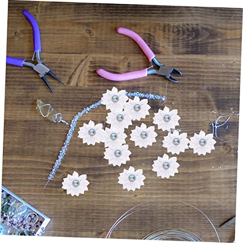 WOONEKY 100 Stück Handgemachte Haarspangen mit Filigranen Weißen Blumen Spitz Zulaufend DIY Haarschmuck Zubehör für Kreative Kopfbedeckungen für Bastelprojekte und Familienaktivitäten von WOONEKY