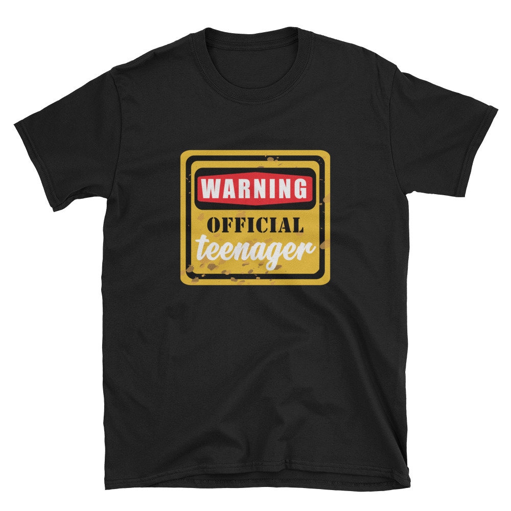 Achtung Offizielle Teenager 13. Geburtstagsgeschenk Kurzarm Unisex T-Shirt Achtung Offizielle Teenager 13. Geburtstagsgeschenk Kurzarm Unisex T-Shirt von WRXYDESIGNS