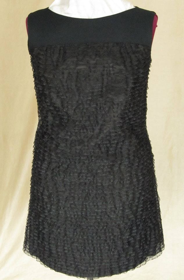 Fabelhaftes Crinkly-Kleid Mit Feiner Krepp-Spitze Und Ganz Unterfüttert Top Go-Go Tänzerinnen Aus Stoff von WTCM