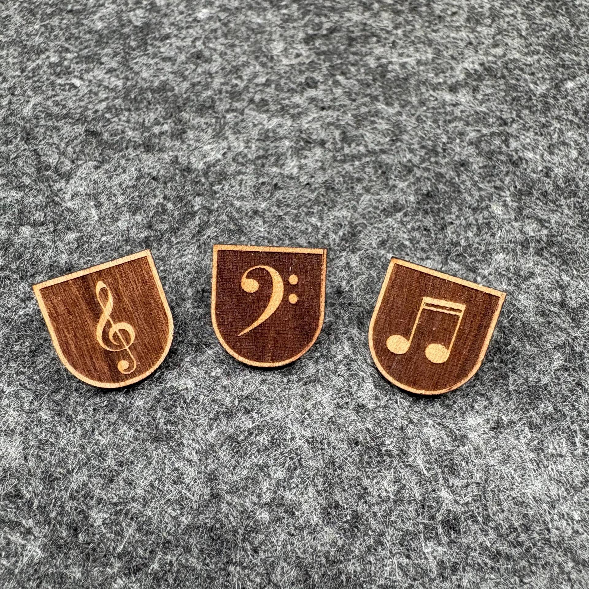 Holz Anstecker Pin Brosche Hutnadel Tracht Lederhose Dirndl Hut Trachtenweste Blasmusik Notenschlüssel Violinschlüssel Basschlüssel Noten Holz Anstecker Pin Brosche Hutnadel Tracht Lederhose Dirndl Hut Trachtenweste Blasmusik Notenschlüssel Violinschlüssel Basschlüssel Noten von WTOMshop