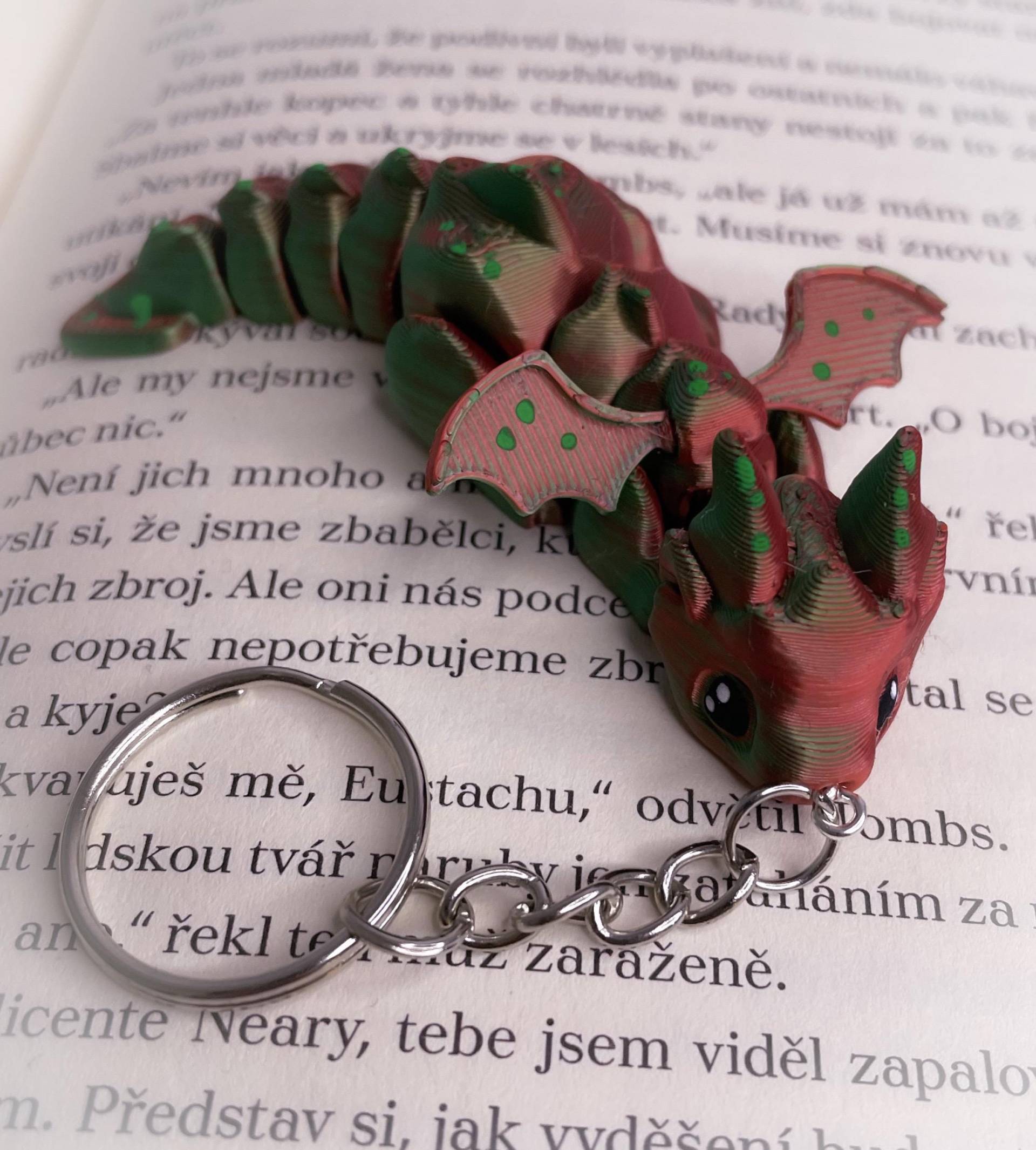 Schlüsselanhänger Fantasy-Drache Rot Grün Kleine Accessoires Schlüsselanhänger Fantasy-Drache Rot Grün Kleine Accessoires von WWonderlanddolls