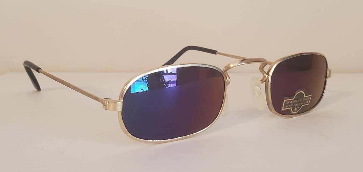 Vintage Sonnenbrille // Schmaler Rahmen Rainbow Ocean Gläser Hippie Shades Funky Retro Rad Festival Gold Brillen von WadesRadShades