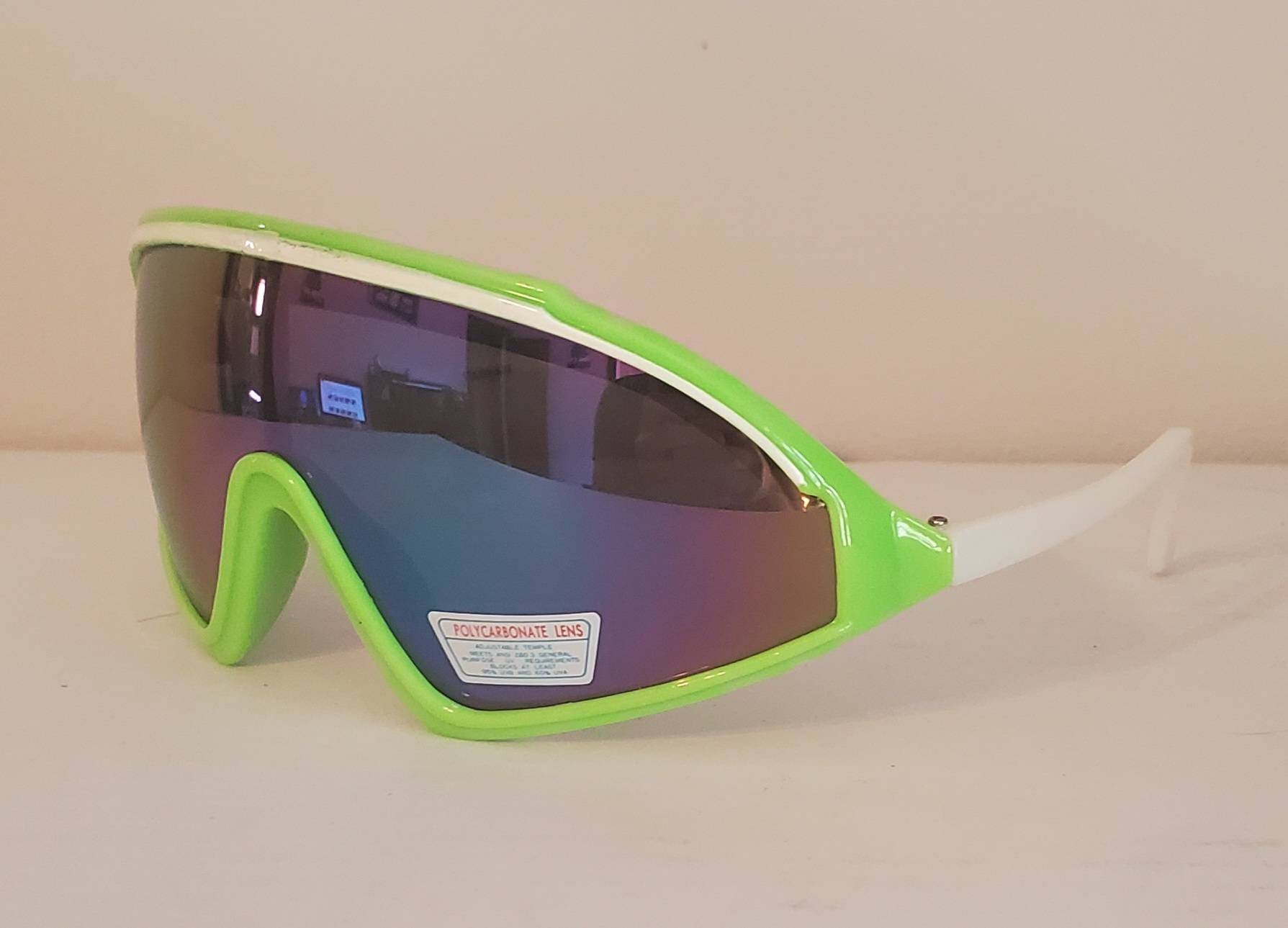 Vintage Sport Sonnenbrille // Regenbogen Spiegel Gläser Big Shield Goggle Party Racing Beach Sommer Stirnpolster von WadesRadShades