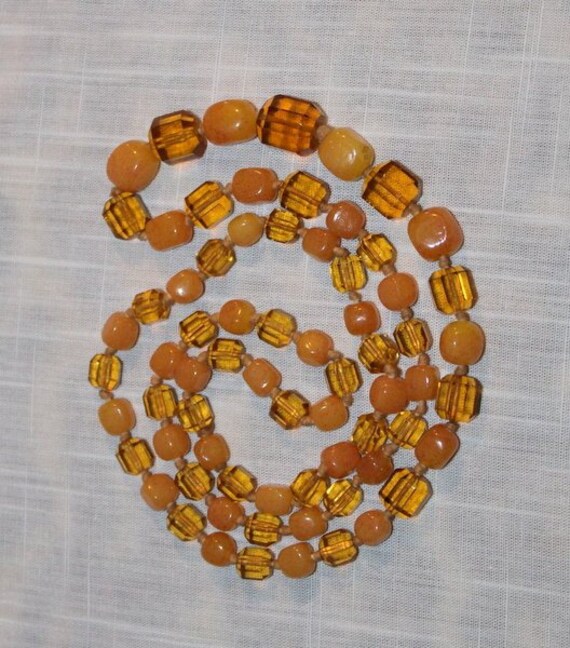 1920Er Uran Murano Glas Goldene Perlenkette Flapper Ära Schatz 1920Er Uran Murano Glas Goldene Perlenkette Flapper Ära Schatz von WaikikiKitsch