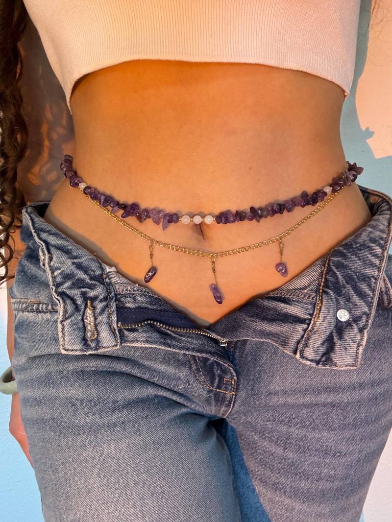Amethyst - Handgemachte Bauchkette Aus Echten Edelsteinen in Gold Boho Körperkette, Spititueller Edelstein Schmuck, Festival Schmuck Amethyst - Handgemachte Bauchkette Aus Echten Edelsteinen in Gold Boho Körperkette, Spititueller Edelstein Schmuck, Festival Schmuck von WaistCrystals