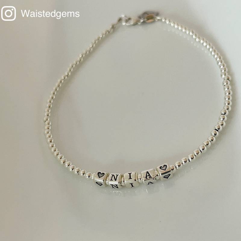 sterling Silber Perlen Name Fußkettchen Benutzerdefinierte Monogramm Fußkettchen von WaistedGems
