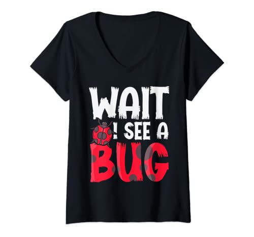Damen Wait I See A Bug T-Shirt mit V-Ausschnitt von Wait I See A Bug