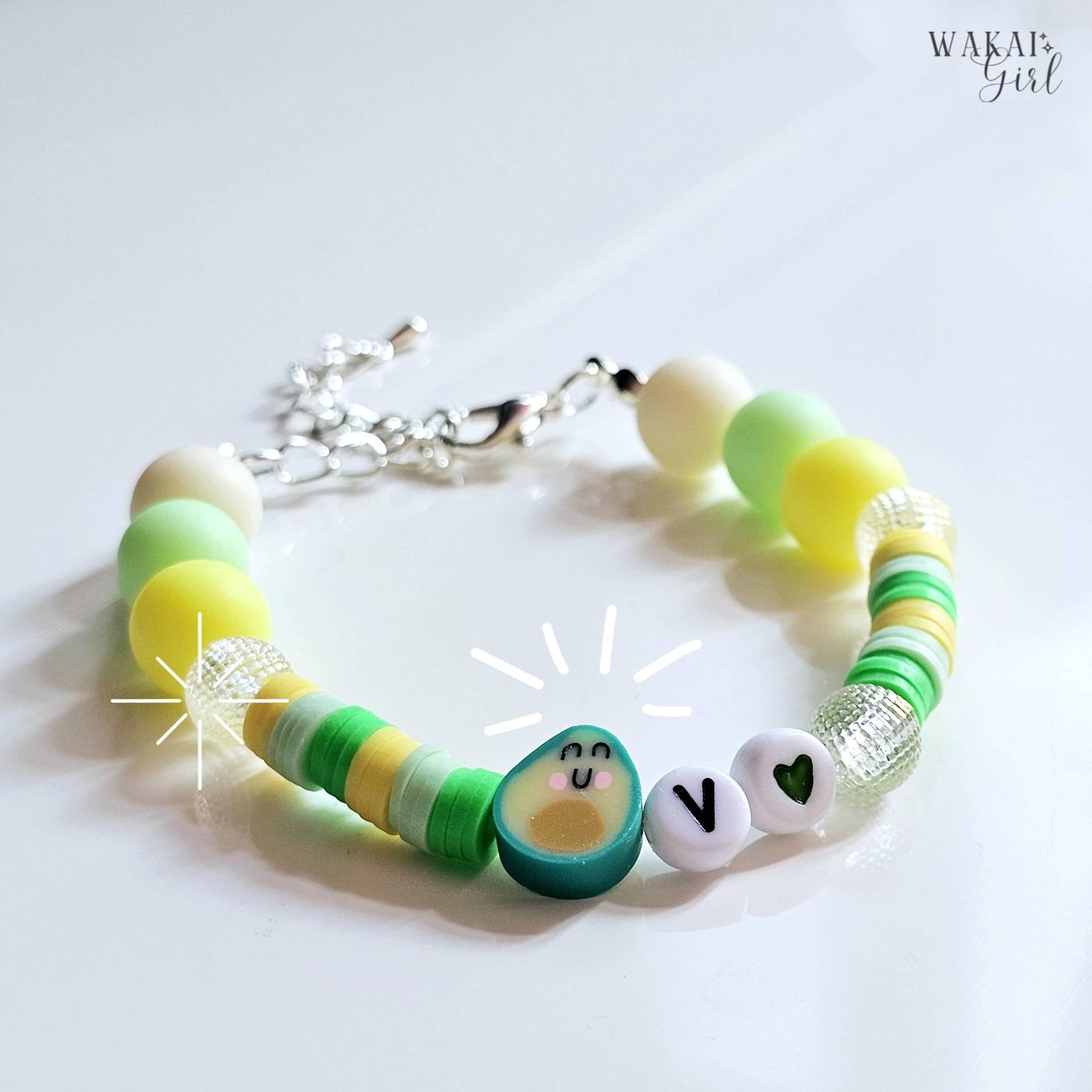 Avocado Armband Kawaii Perlenarmband, Lustiger Schmuck, Handgemacht, Fimo Acrylperlen Glitzer, Personalisiertes Geschenk Freundin, Veggie von WakaiGirl