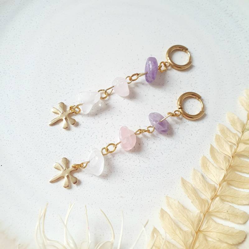 Lange Edelstein Ohrringe - Quarz Rosenquarz Amethyst, Das Goldene Dreieck, Chakra Schmuck, Schmetterling, Creolen 14K Vergoldet, Magisch von WakaiGirl